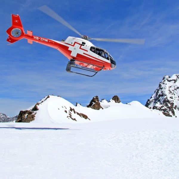 Face nord de l'Eiger et vol au-dessus des Alpes bernoises